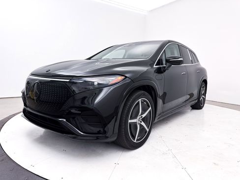 Used 2023 Mercedes-Benz EQS 580 4MATIC SUV image 14