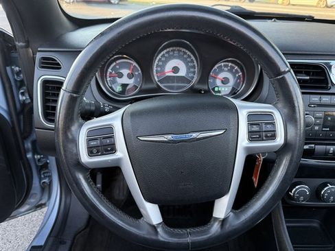 Used 2012 Chrysler 200 Touring image 26