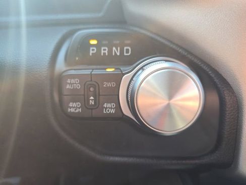 Used 2022 RAM 1500 Laramie AWD/4WD image 19