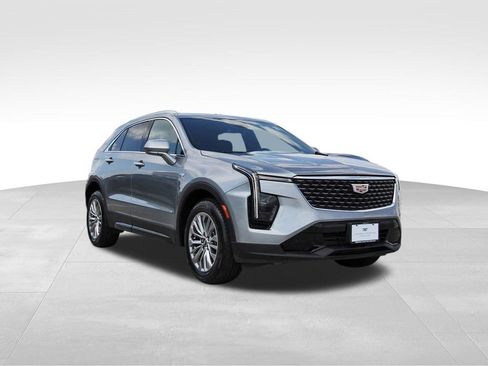 Used 2024 Cadillac XT4 Premium Luxury FWD image 1