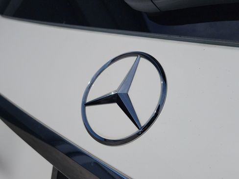 Certified 2026 Mercedes-Benz GLS 450 4MATIC image 33