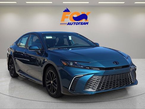 Used 2026 Toyota Camry SE w/ Convenience Package image 6