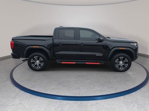 Used 2023 GMC Canyon AT4 w/ AT4 Premium Package AWD/4WD image 4
