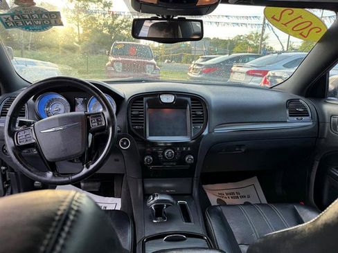 Used 2012 Chrysler 300 S w/ Luxury Group image 10