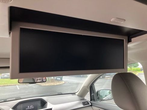 Used 2013 Honda Odyssey Touring Elite image 9