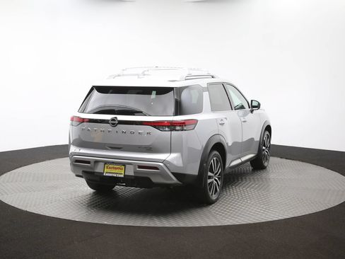 Used 2023 Nissan Pathfinder Platinum AWD/4WD image 37