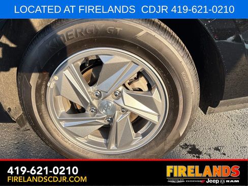 Used 2026 Hyundai Elantra SE FWD image 10