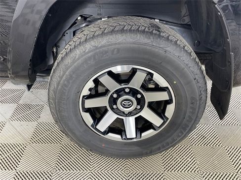 Used 2023 Toyota 4Runner TRD Off-Road Premium w/ Off Road Premium Plus Package image 20