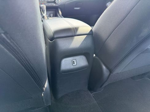 Used 2025 Nissan Sentra SV FWD image 23