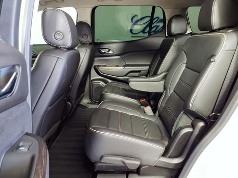 Used 2023 GMC Acadia Denali w/ Denali Ultimate Package image 8