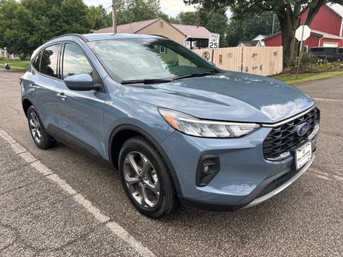 Used 2025 Ford Escape ST-Line Select AWD/4WD image 5