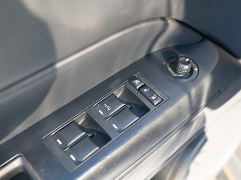 Used 2017 Jeep Patriot High Altitude image 19