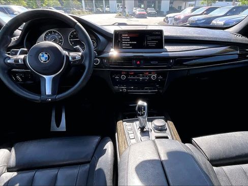 Used 2017 BMW X5 xDrive40e image 16