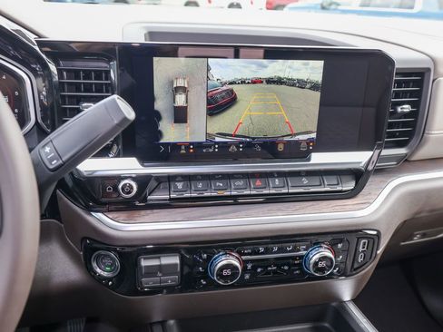 New 2026 GMC Sierra 3500 SLT image 19