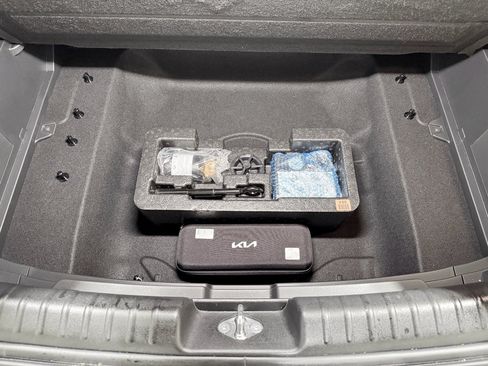 Used 2025 Kia Niro Wind w/ Wind Preserve Package FWD image 28