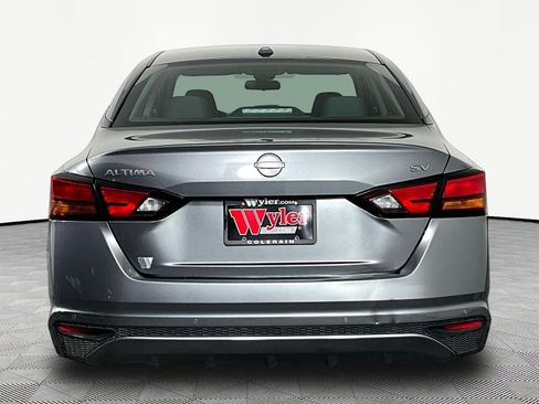 Certified 2024 Nissan Altima 2.5 SV FWD image 5