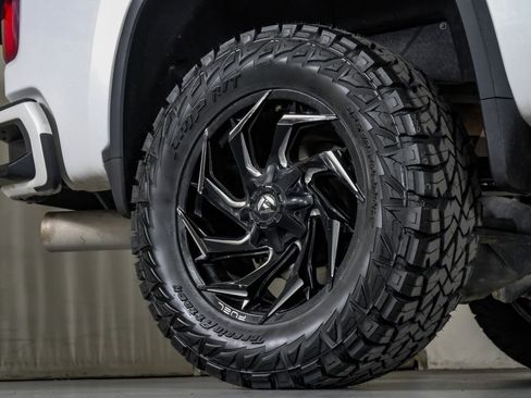 Used 2021 Chevrolet Silverado 2500 High Country w/ Z71 Off-Road Package image 54