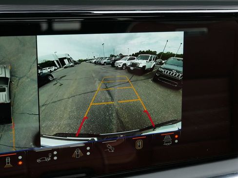 New 2026 GMC Sierra 3500 Denali Ultimate AWD/4WD image 18