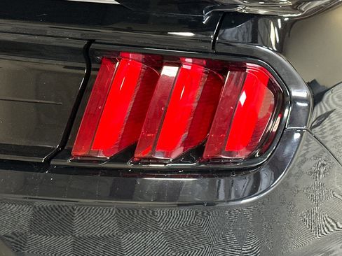 Used 2019 Ford Mustang Shelby GT350 w/ Technology Package image 45