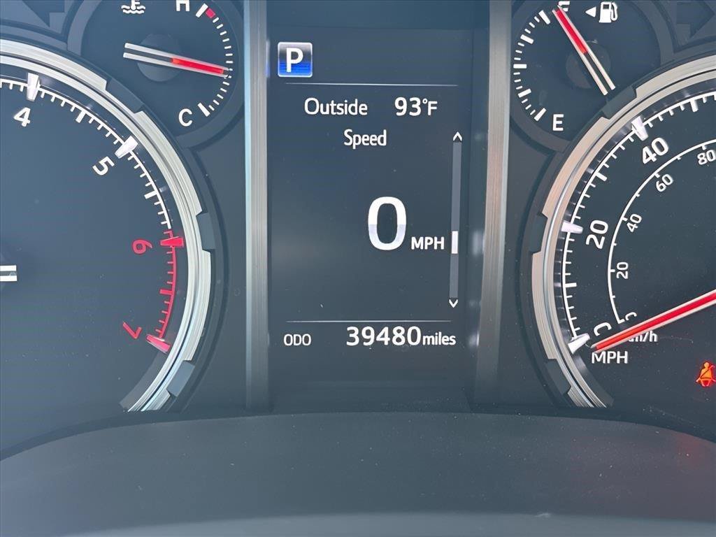 Used 2022 Toyota 4Runner Limited AWD/4WD image 26