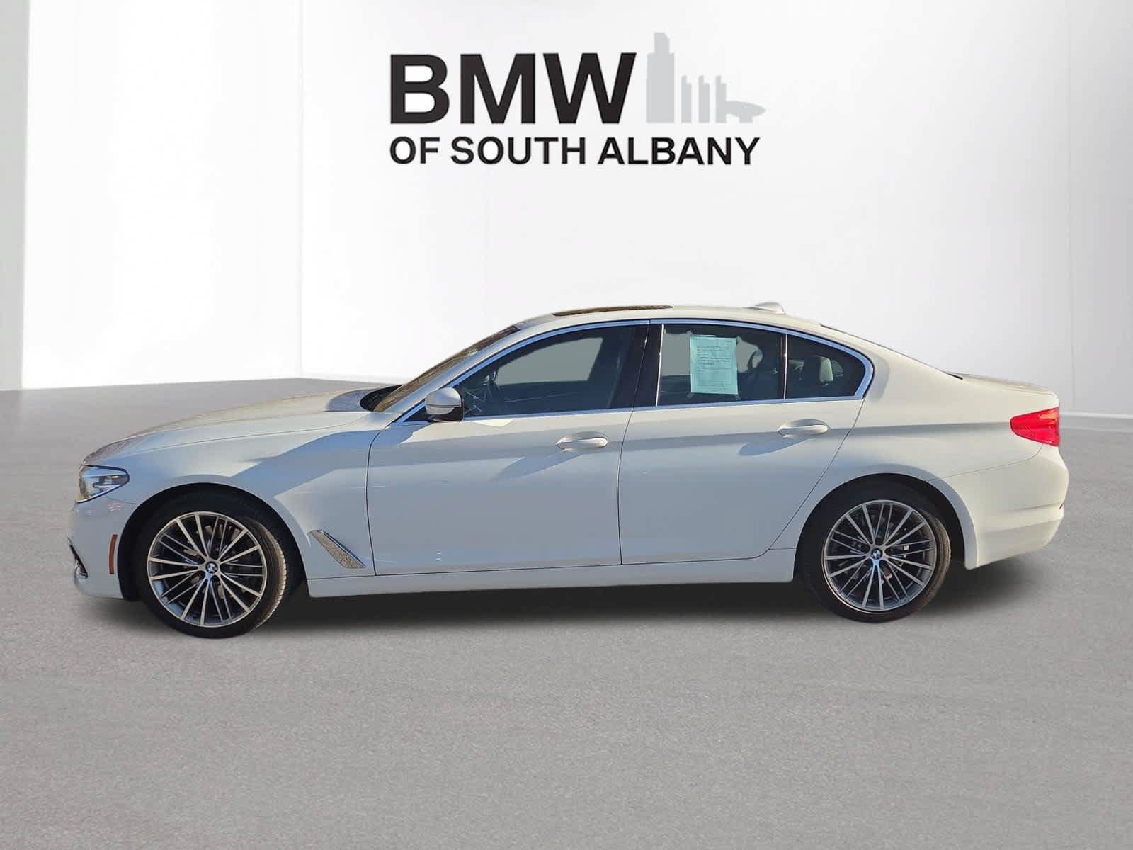 Used 2020 BMW 530i xDrive w/ Premium Package AWD/4WD image 2