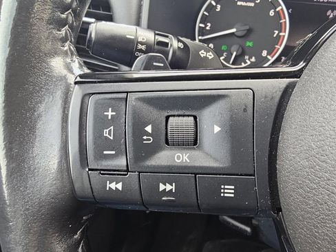 Used 2022 Nissan Rogue SL AWD/4WD image 13