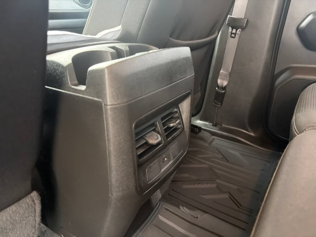 Used 2023 Chevrolet Colorado LT w/ LT Convenience Package II AWD/4WD image 26