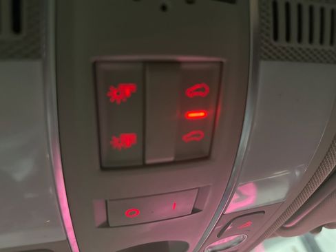 Used 2015 Audi Q7 TDI Premium Plus w/ Premium Plus Package image 17