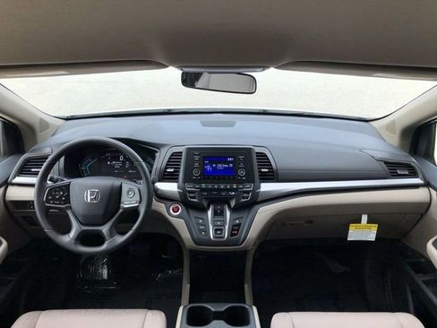 Certified 2021 Honda Odyssey LX image 11