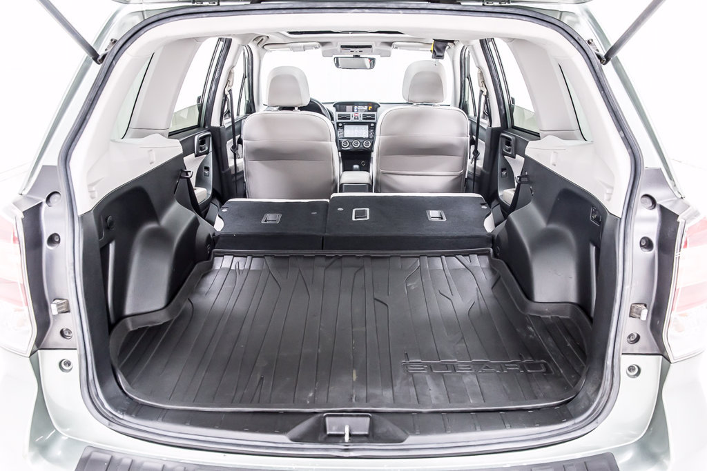 Used 2017 Subaru Forester 2.5i Premium AWD/4WD image 38