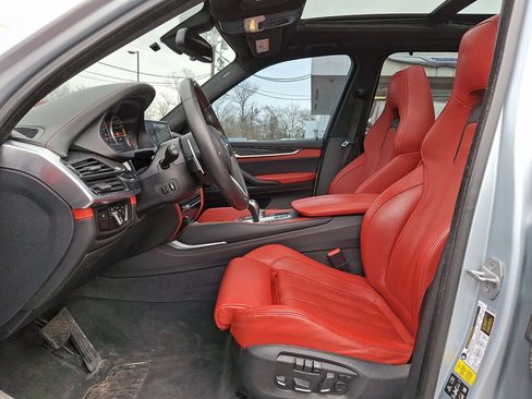 Used 2018 BMW X5 M image 20