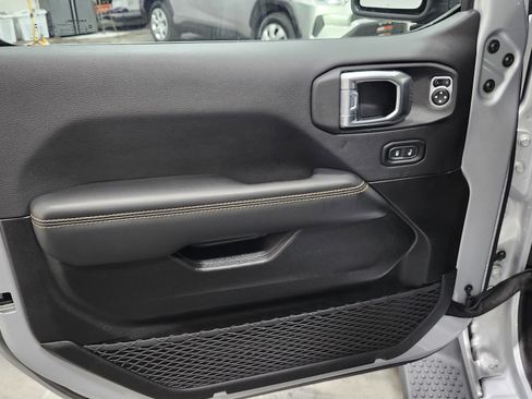 Used 2024 Jeep Wrangler Sahara w/ Technology Group image 28