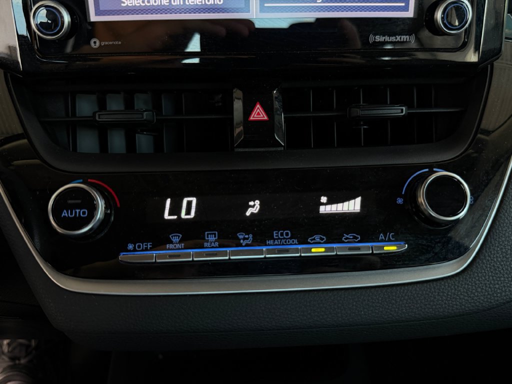 Used 2022 Toyota Corolla LE FWD image 17
