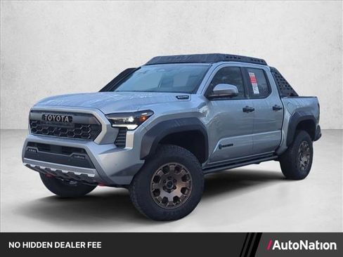 Used 2025 Toyota Tacoma 4x4 Double Cab Hybrid image 1