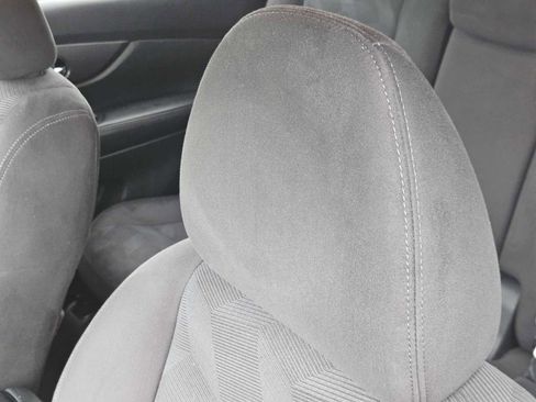 Used 2015 Nissan Rogue S image 15