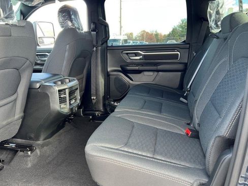 New 2026 RAM 1500 4x4 Crew Cab image 21