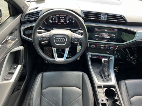 Certified 2022 Audi Q3 2.0T Premium Plus w/ Premium Plus Package image 23