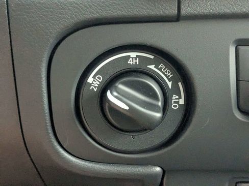 Used 2025 Nissan Frontier PRO-4X w/ Interior Protection Package image 26