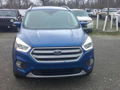 Used 2017 Ford Escape Titanium image 2