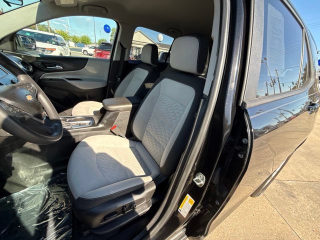 Used 2020 Chevrolet Equinox LS w/ LS Convenience Package FWD image 5