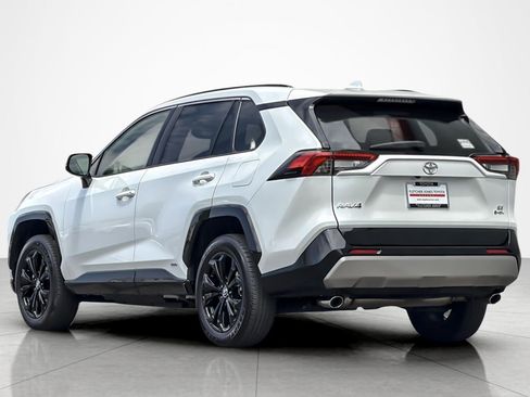 Certified 2025 Toyota RAV4 SE w/ Convenience Package AWD/4WD image 3
