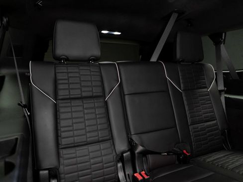 Used 2025 Cadillac Escalade ESV Sport Platinum AWD/4WD image 77