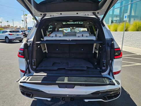 Certified 2025 BMW X7 M60i image 6