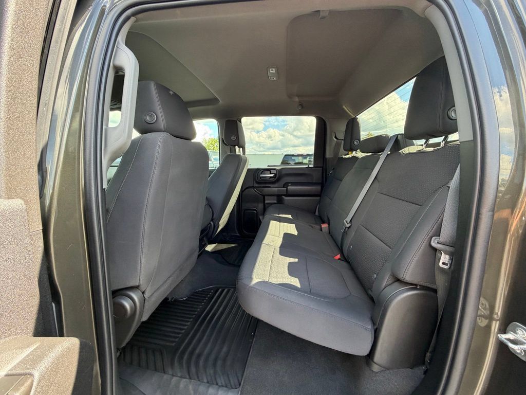 Used 2022 Chevrolet Silverado 2500 Custom w/ Custom Convenience Package AWD/4WD image 19