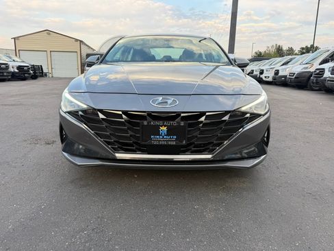 Used 2023 Hyundai Elantra Limited FWD image 12