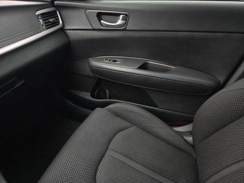 Used 2020 Kia Optima LX FWD image 28