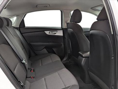 Used 2023 Kia Forte LXS FWD image 18