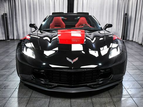 Used 2019 Chevrolet Corvette Grand Sport RWD image 2