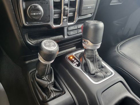 Used 2021 Jeep Wrangler Unlimited Sahara w/ Cold Weather Group image 12