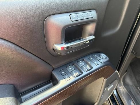 Used 2017 GMC Sierra 1500 Denali w/ Denali Ultimate Package AWD/4WD image 10